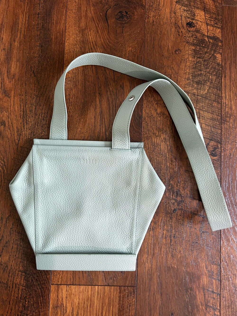 Behno New York Ari Split Base Crossbody in a light blue